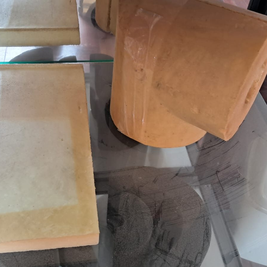Paneles y Cañuelas de Poliuretano Liquido